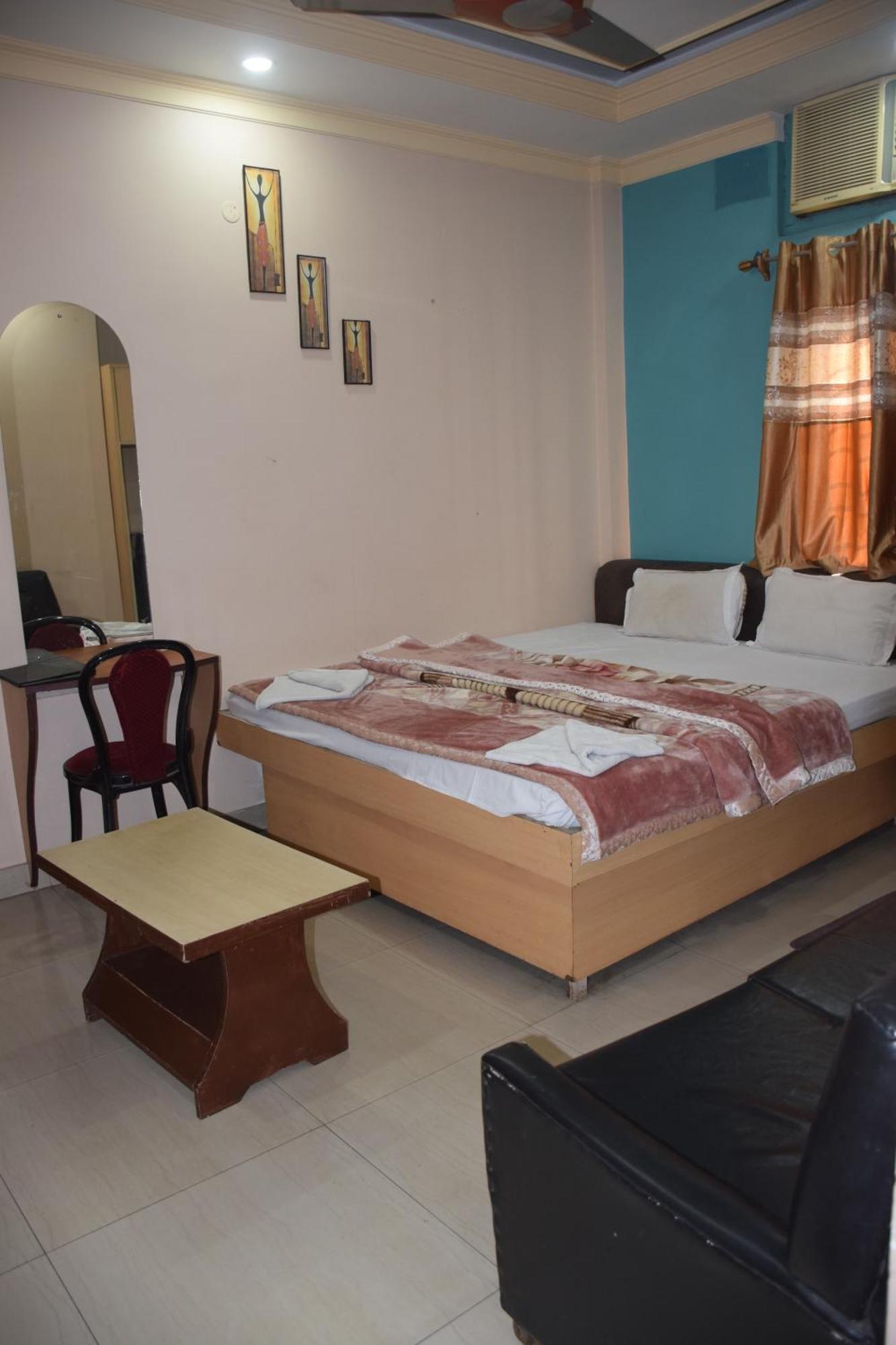 Starline Hotel Agartala Exterior photo